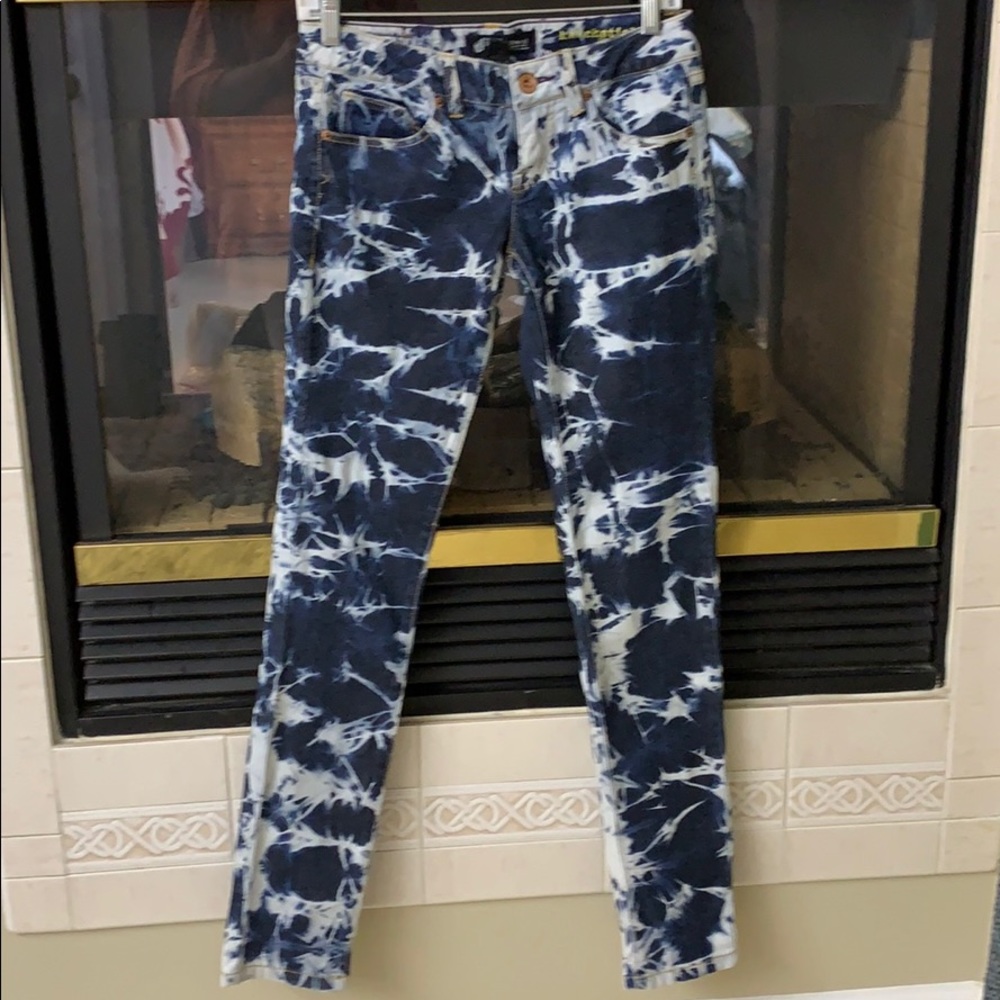 VOLCOM Like New Acid Wash Skinny Jeans Size 3